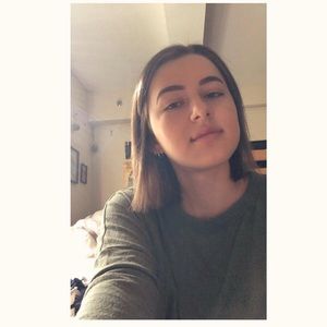 Meet your Posher, Anna